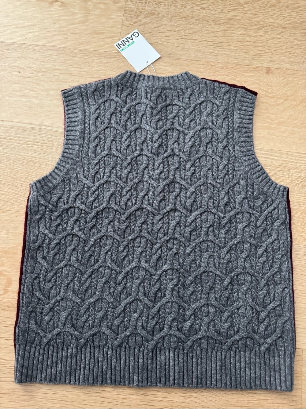 (NWT) Ganni Wool Cashmere Cable Vest in Port Royale - Large - Picture 2 of 6
